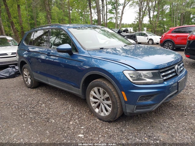 Salvage Volkswagen Tiguan Image