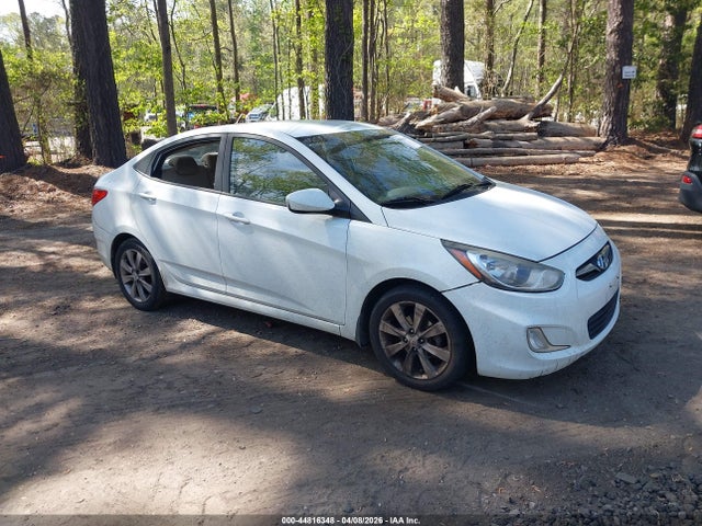Salvage Hyundai ACCENT Image