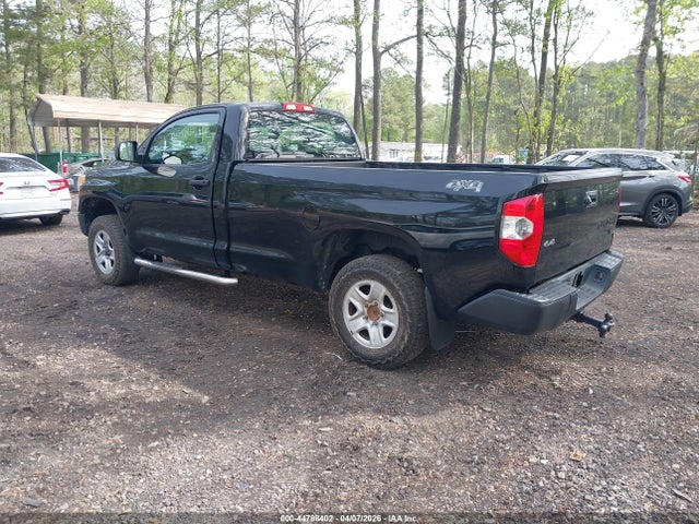 Toyota Tundra Sr 5.7l V8