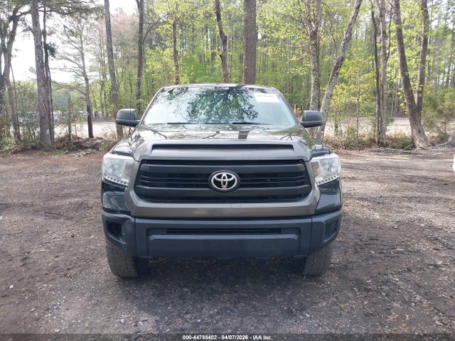 Toyota Tundra Sr 5.7l V8