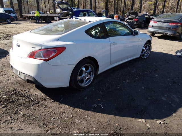 Hyundai Genesis 2.0t