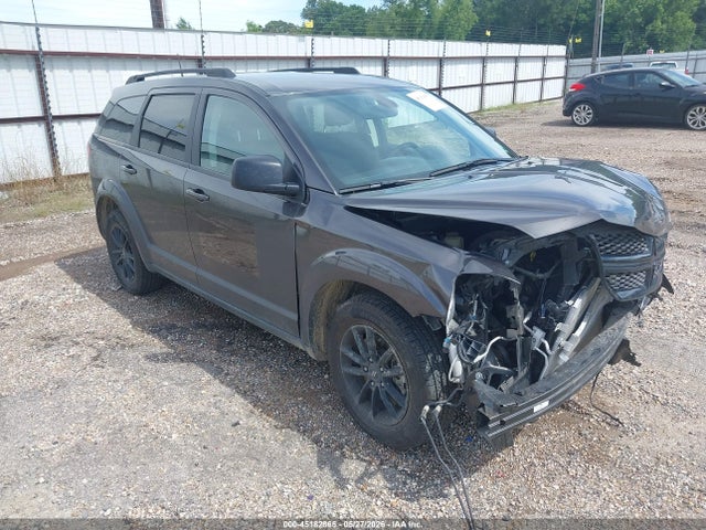 Salvage Dodge Journey Image