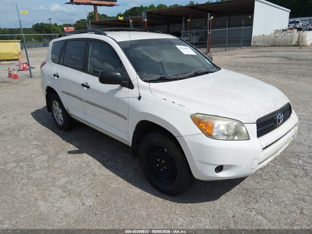 Salvage Toyota RAV4 Image