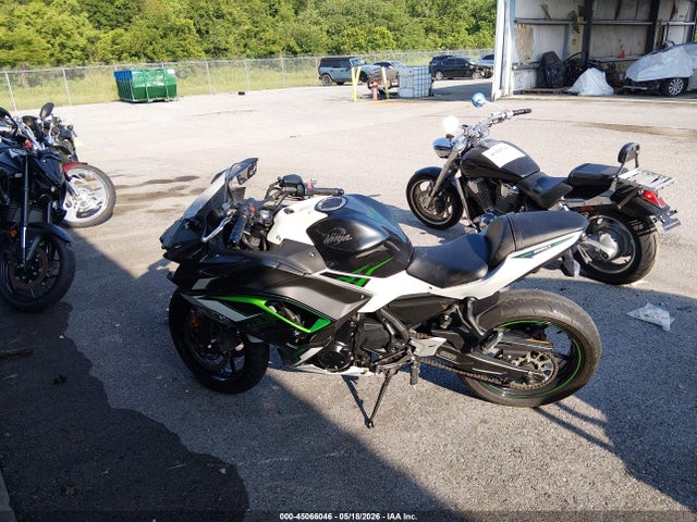 Kawasaki Ex650 N