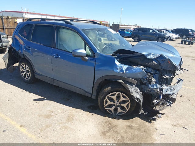 Salvage Subaru Forester Image