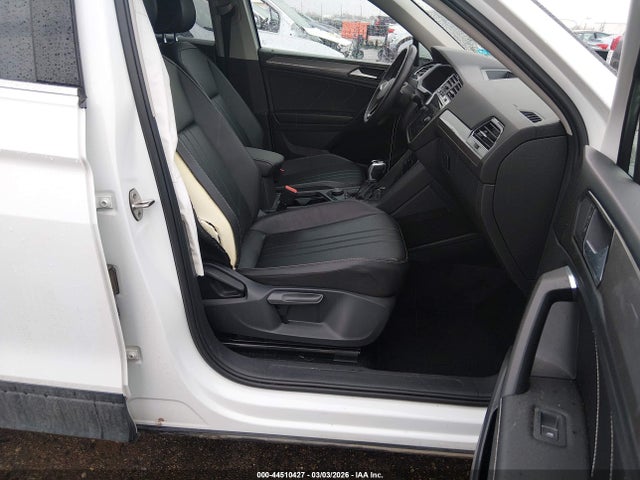 Volkswagen Tiguan 2.0t Se