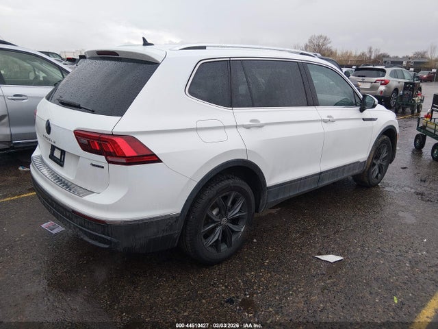 Volkswagen Tiguan 2.0t Se