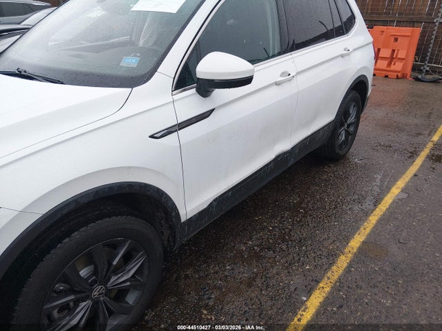 Volkswagen Tiguan 2.0t Se