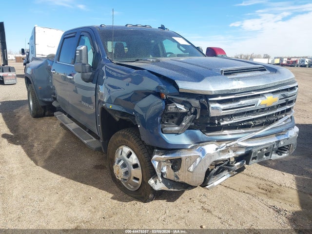 Salvage Chevrolet Silverado 3500 Image