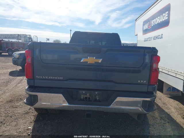 Chevrolet Silverado 3500 4wd  Long Bed Ltz