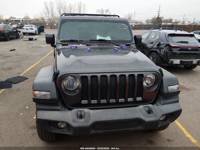 Jeep Wrangler Sport 4x4