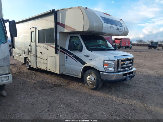 Salvage Ford E-450 Image