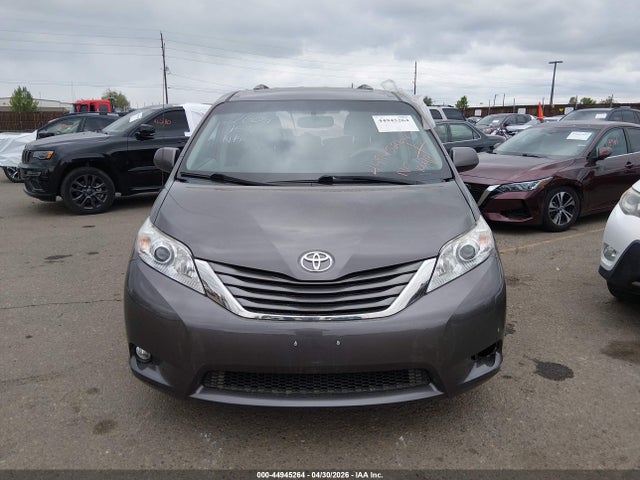 Toyota Sienna Xle 7 Passenger