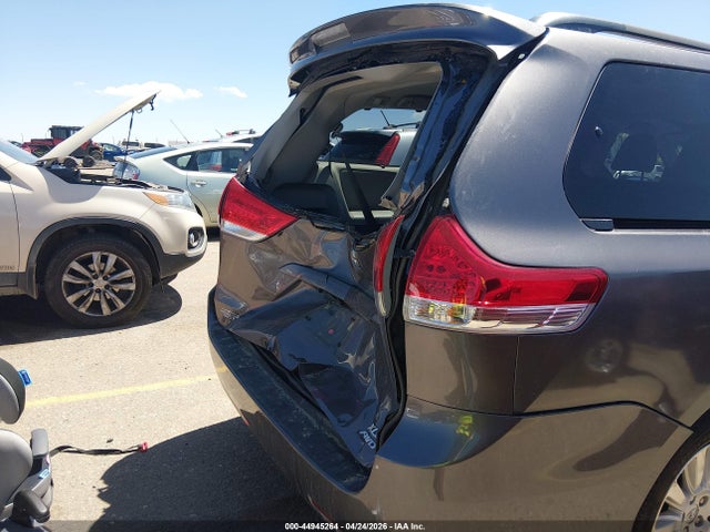 Toyota Sienna Xle 7 Passenger