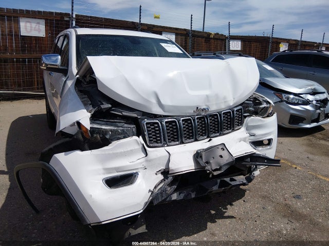 Salvage Jeep Grand Cherokee Image