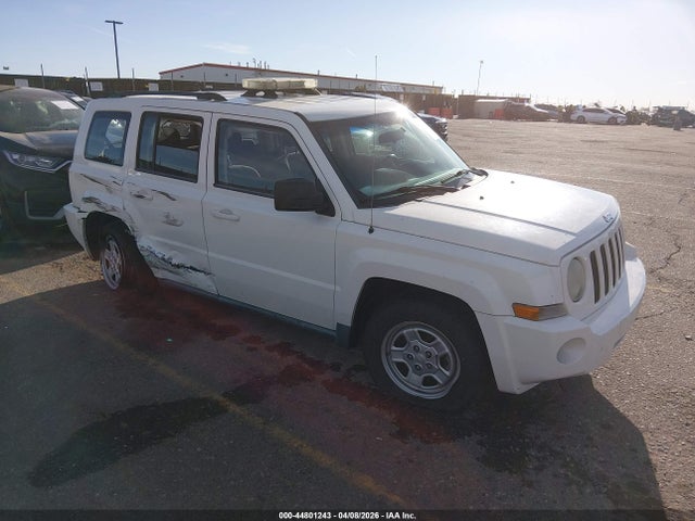 Salvage Jeep Patriot Image