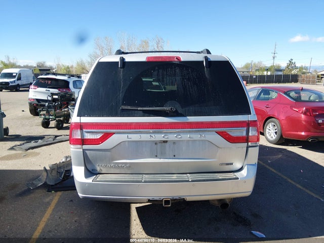 Lincoln Navigator Select