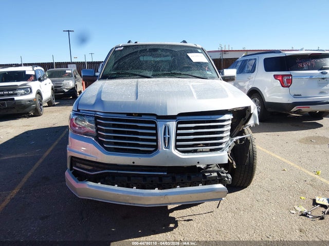 Lincoln Navigator Select