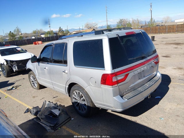 Lincoln Navigator Select