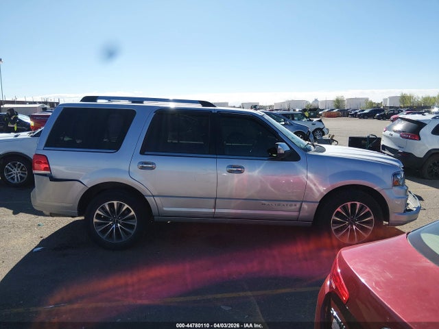 Lincoln Navigator Select