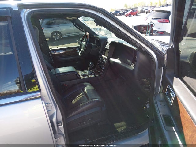Lincoln Navigator Select