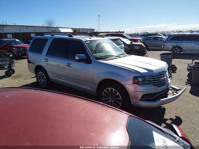 Salvage Lincoln Navigator Image