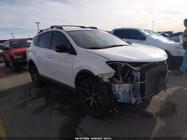 Salvage Toyota RAV4 Image