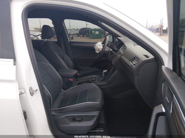 Volkswagen Tiguan 2.0t Sel R-line