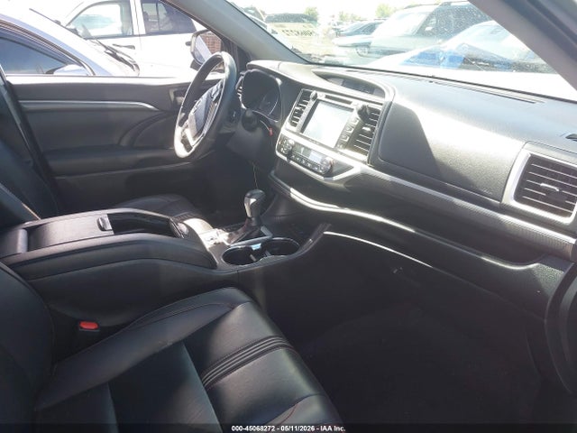 Toyota Highlander Se