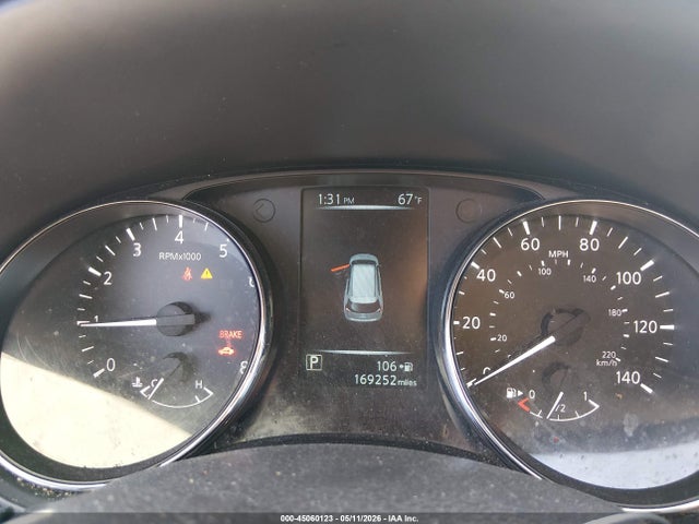 Nissan Rogue Sv