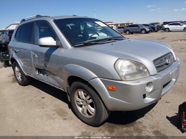 Salvage Hyundai TUCSON Image