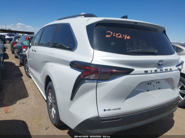 Toyota Sienna Xle