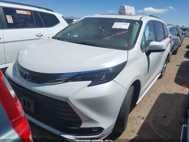 Toyota Sienna Xle