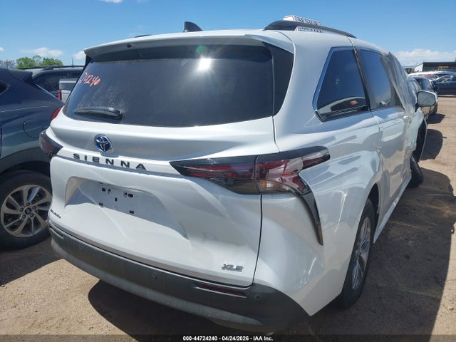 Toyota Sienna Xle