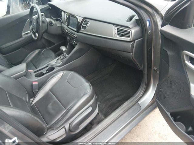 Kia Niro Lx