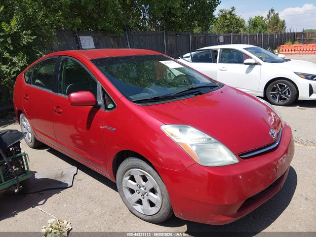 Salvage Toyota Prius Image
