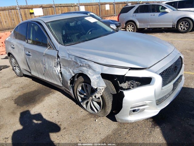 Salvage INFINITI Q50 Image