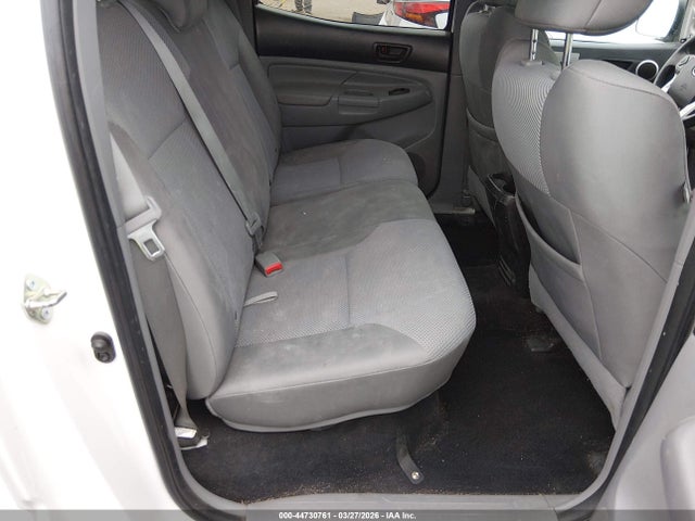 Toyota Tacoma Base V6