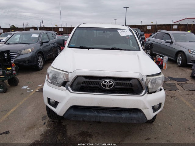 Toyota Tacoma Base V6