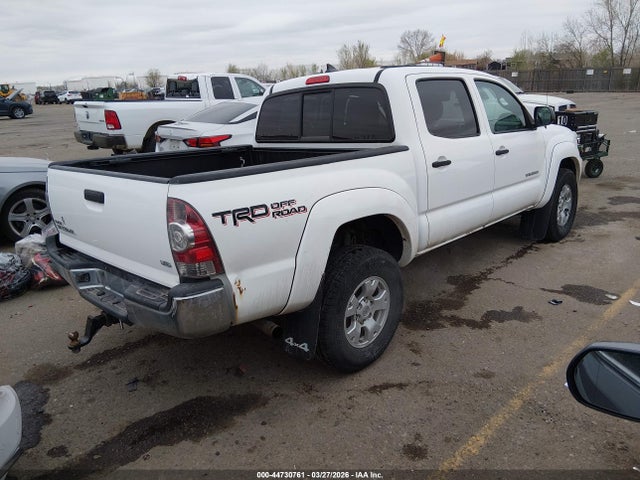 Toyota Tacoma Base V6