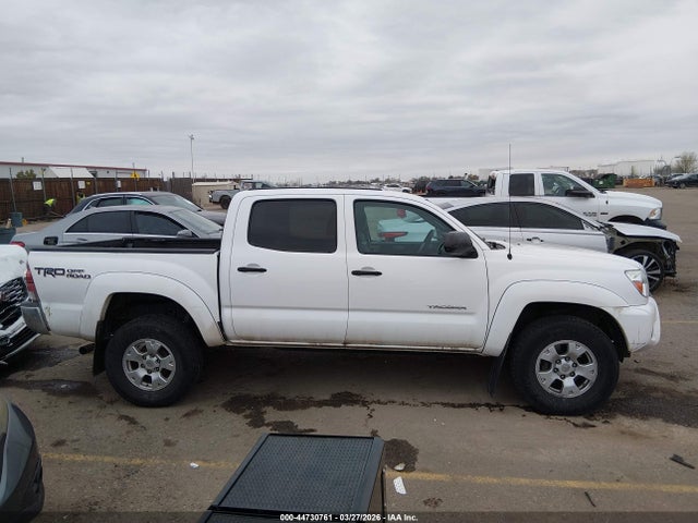 Toyota Tacoma Base V6