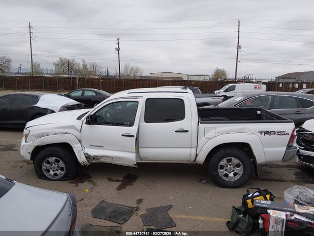 Toyota Tacoma Base V6