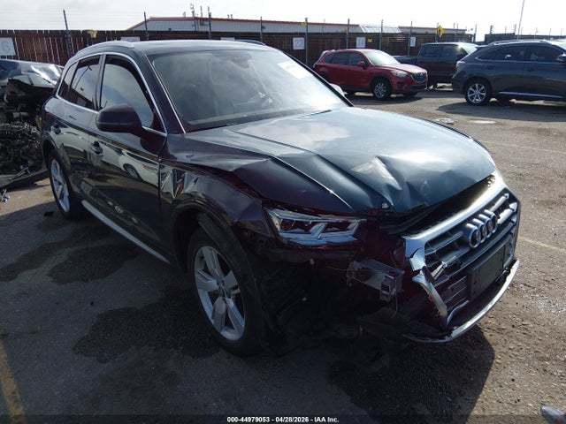 Salvage Audi Q5 Image
