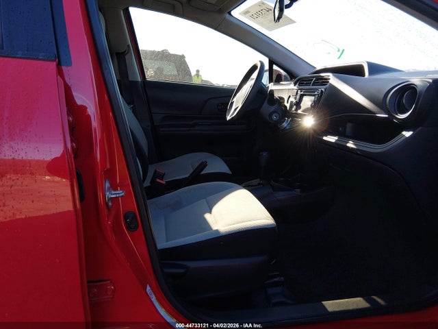 Toyota Prius c One