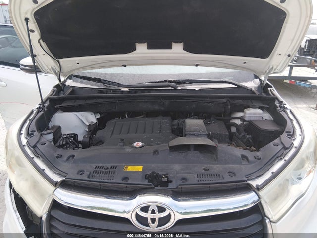Toyota Highlander Xle V6