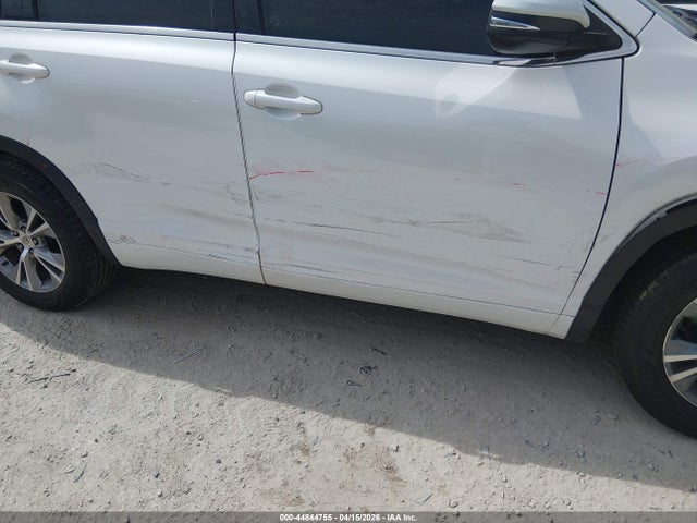 Toyota Highlander Xle V6
