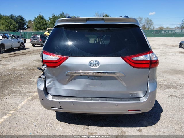 Toyota Sienna Limited Premium 7 Passenger