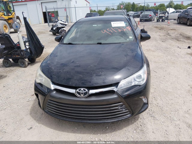 Toyota Camry Le