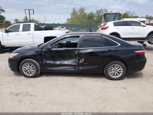 Toyota Camry Le