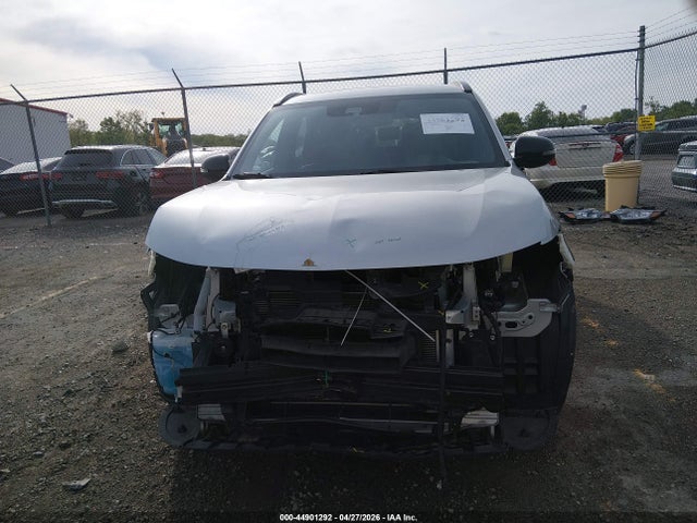 Mitsubishi Outlander Le 2.4 S-awc